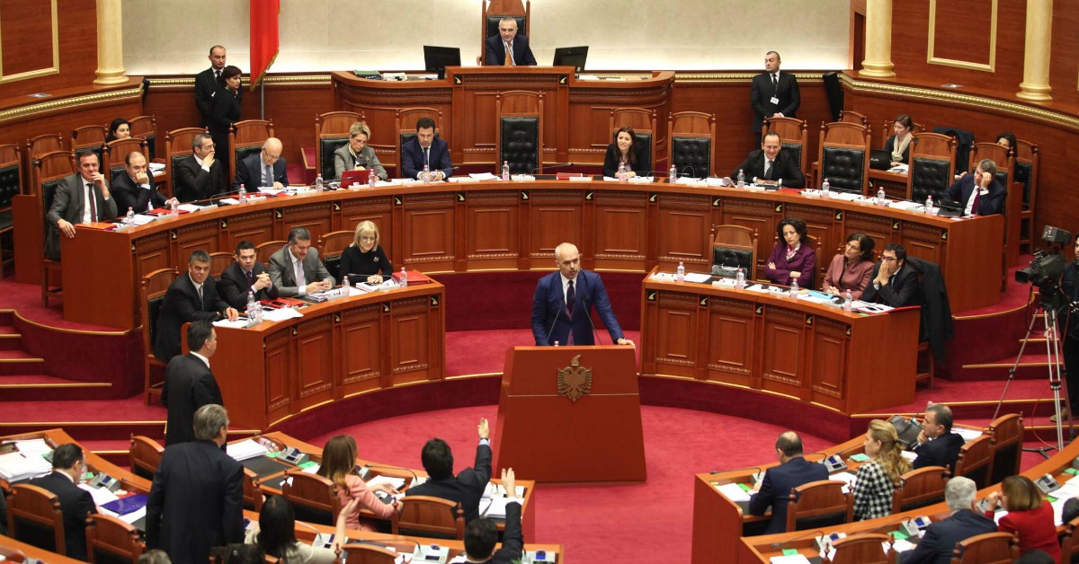 Parlamento della Republica Albanese Monarchismo