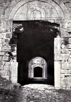 SCUTARI – La porta del Castello
