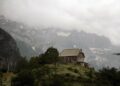 Le Alpi albanesi, Theth 100 villaggi