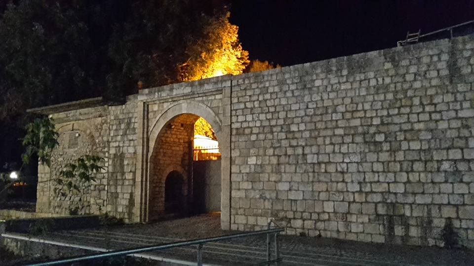 Castello Di Tirana Nella Pedonale Murat Toptani