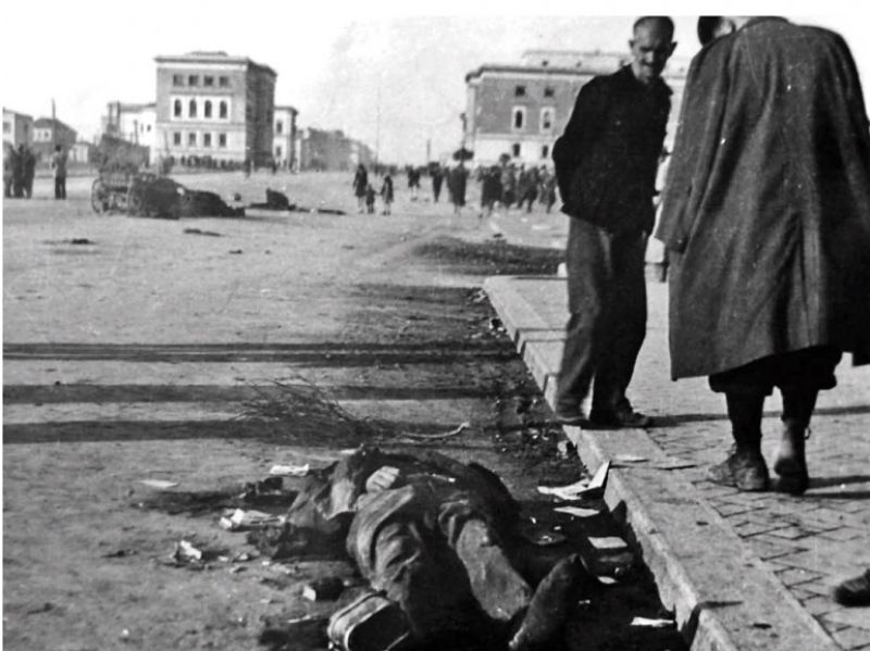 Liberazione di Tirana il 17 Novembre 1944