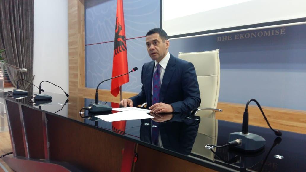 evasione fiscale albania Ministro dell'economia Arben Ahmetaj