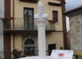 Statua di Giorgio Castriota Skanderbeg, Greci