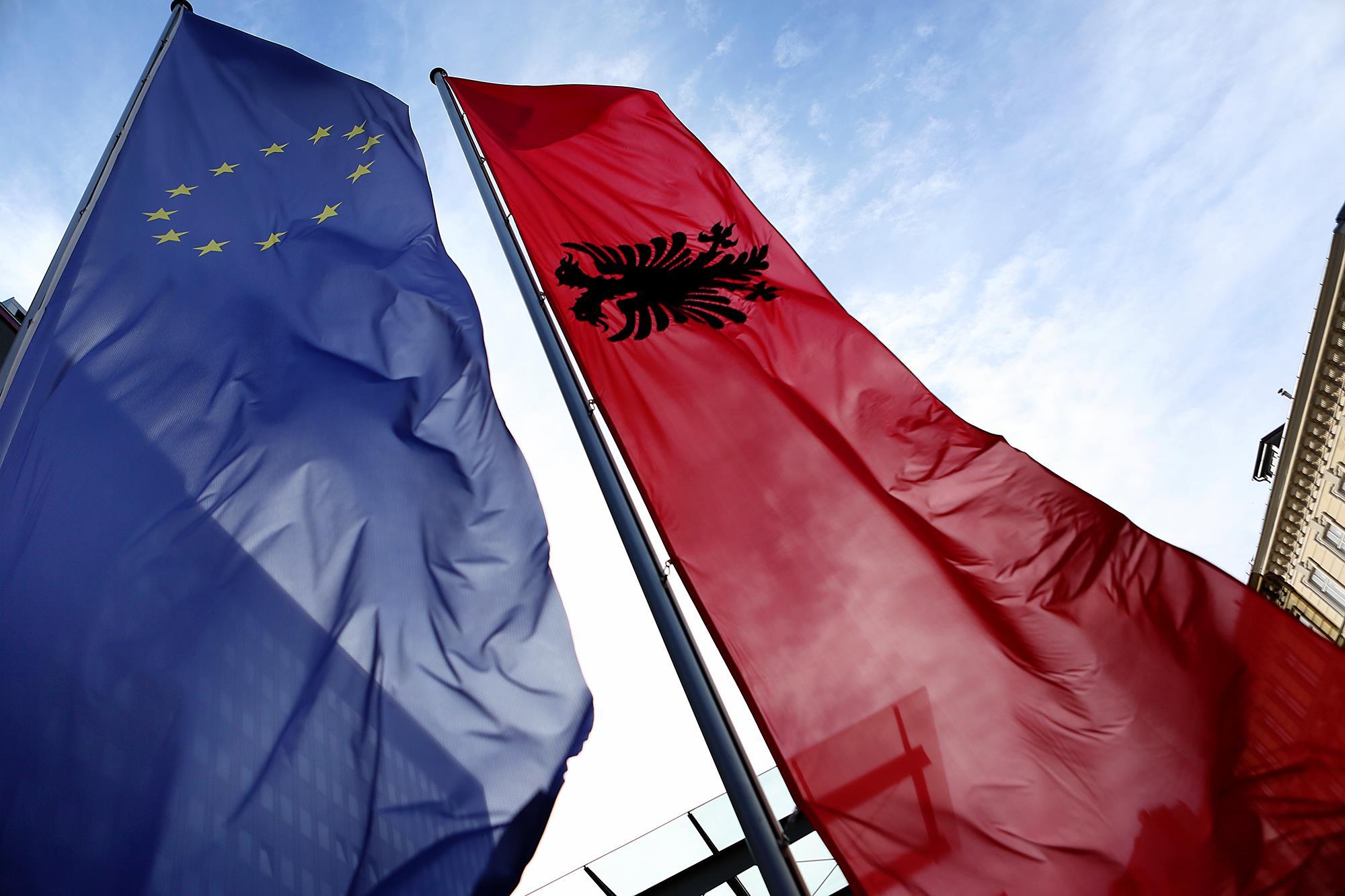 Unione Europea Albania Hahn